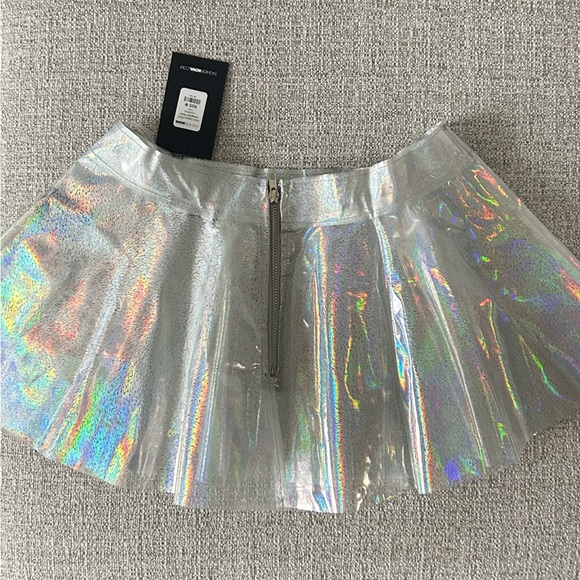 Fashion Nova Rave Set - Picture 6 of 6